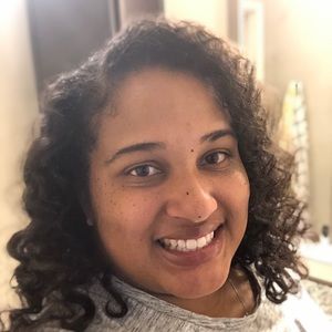 Meet your Posher, Candace